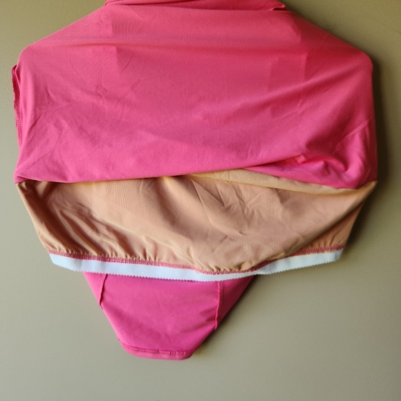 EleVen by Venus Williams Women's Race Day Tank in Disco Pink NWT - Picture 6 of 7